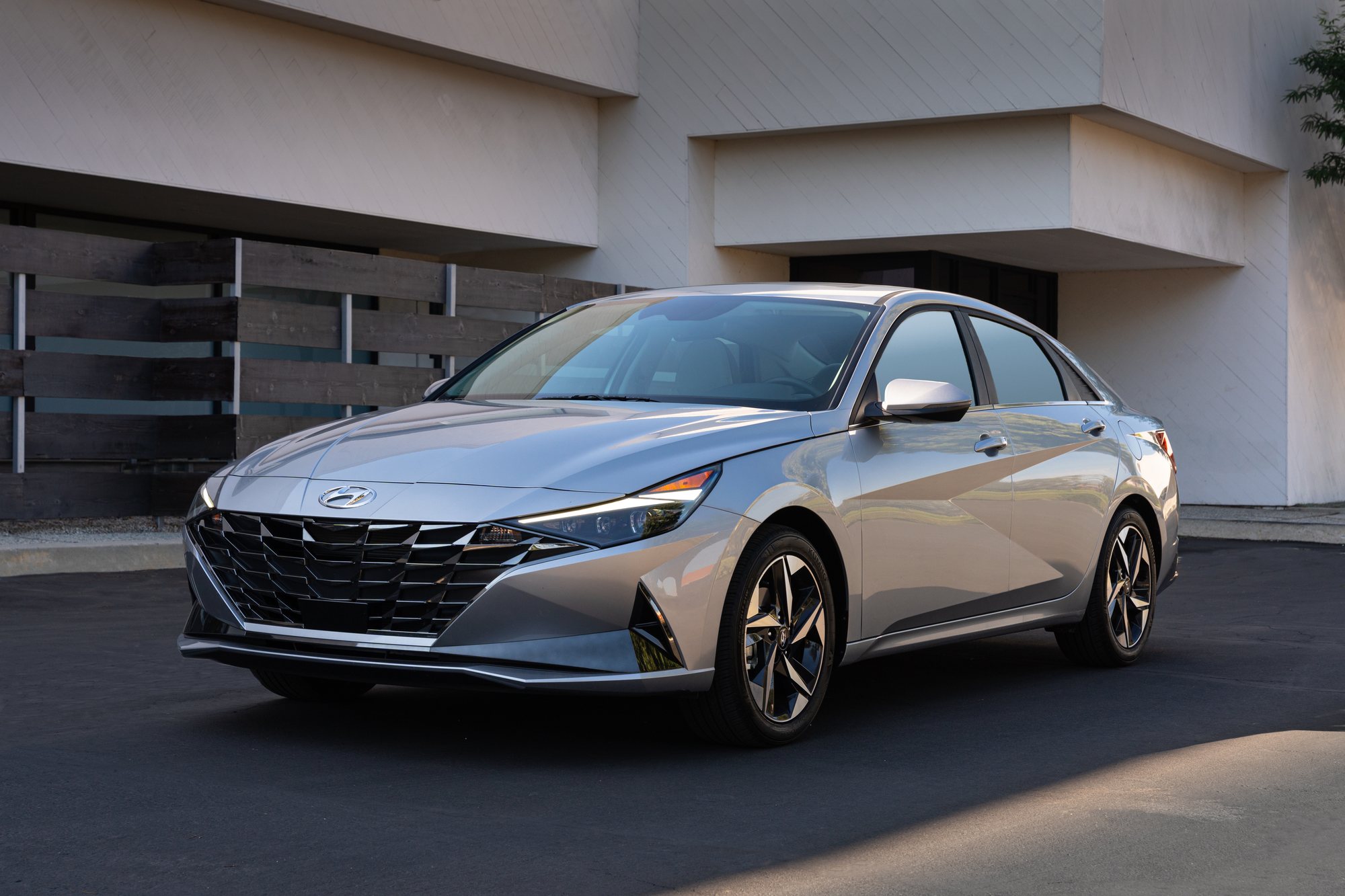 Hyundai Elantra 2022, photo 1