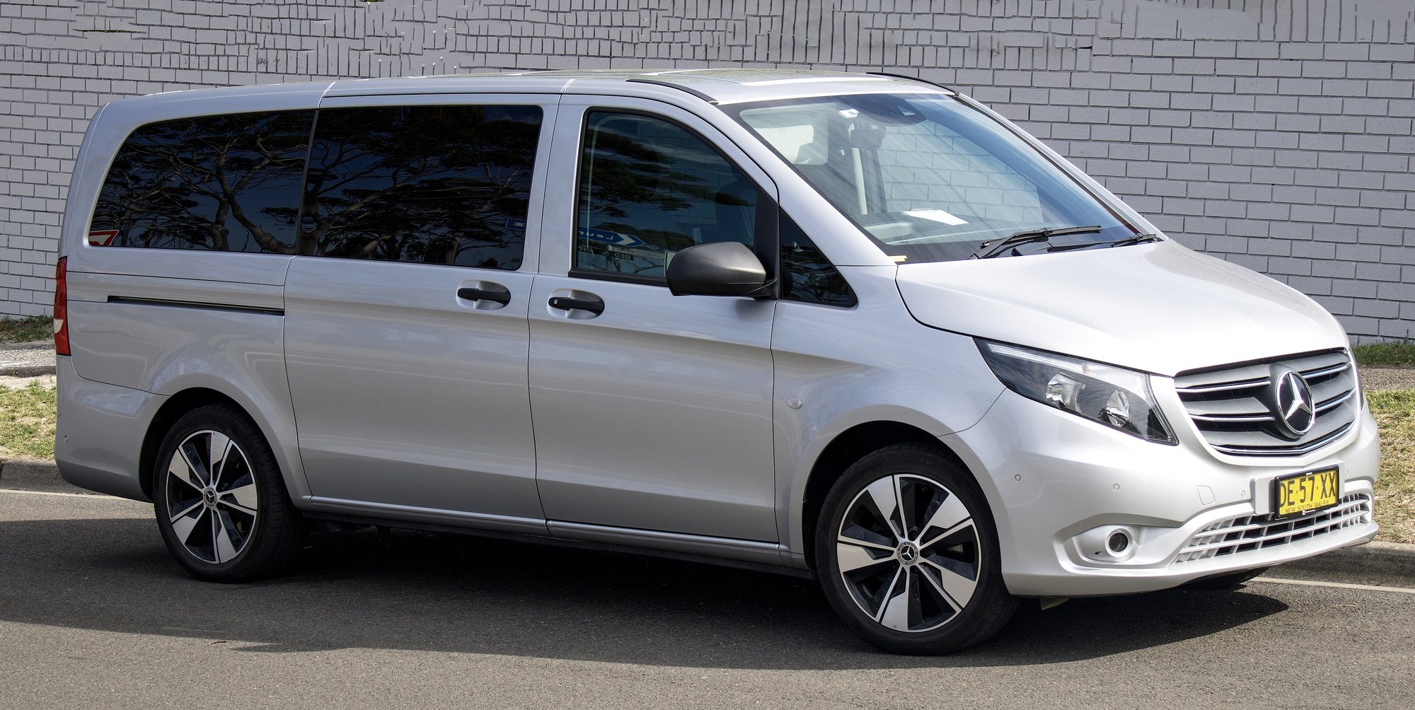 Mercedes-Benz Vito 2019, photo 1 (photo: LuvsMG481, Wikimedia Commons, CC BY-SA 4.0)