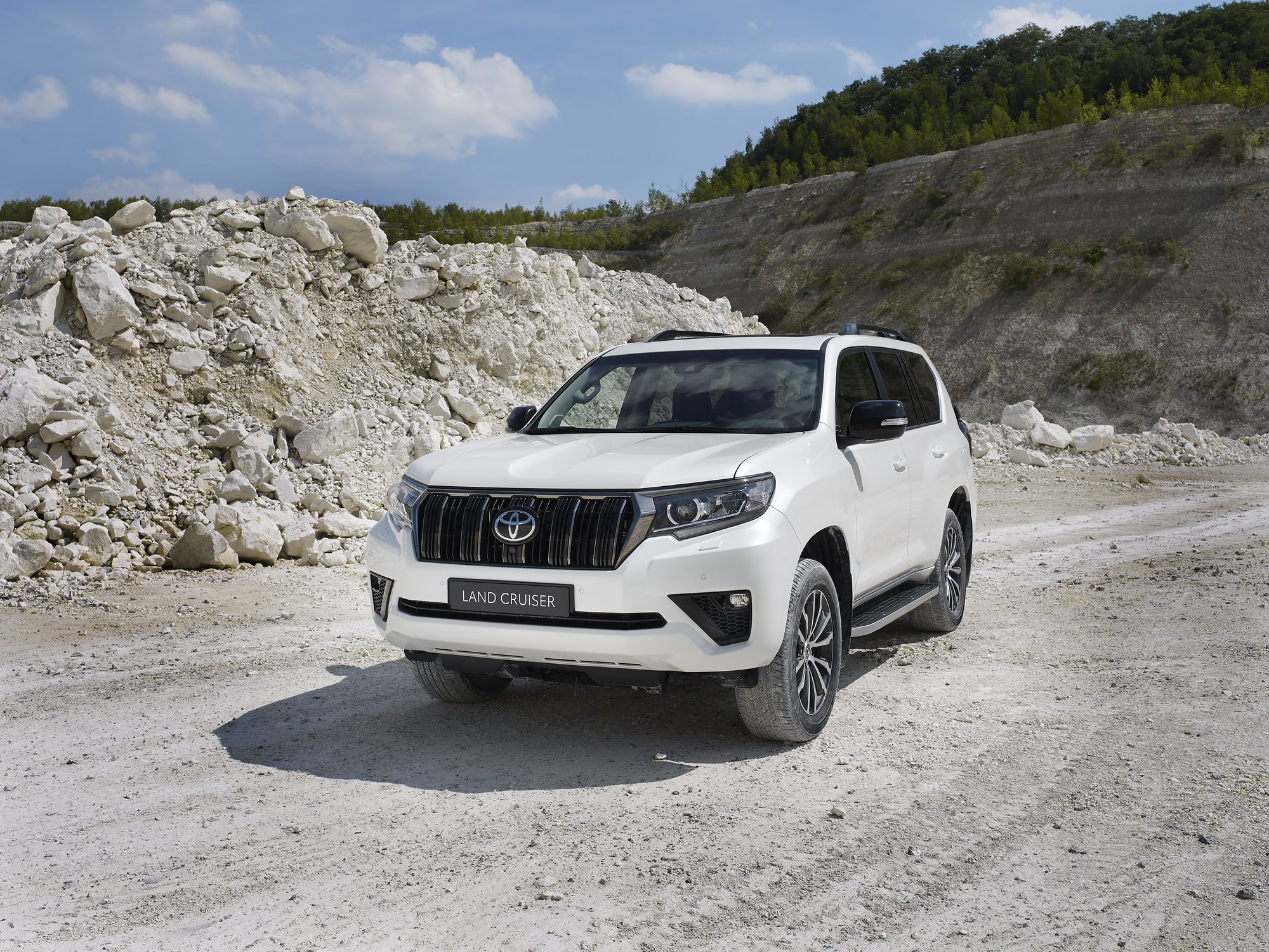 Toyota Land Cruiser Prado 2018, photo 2