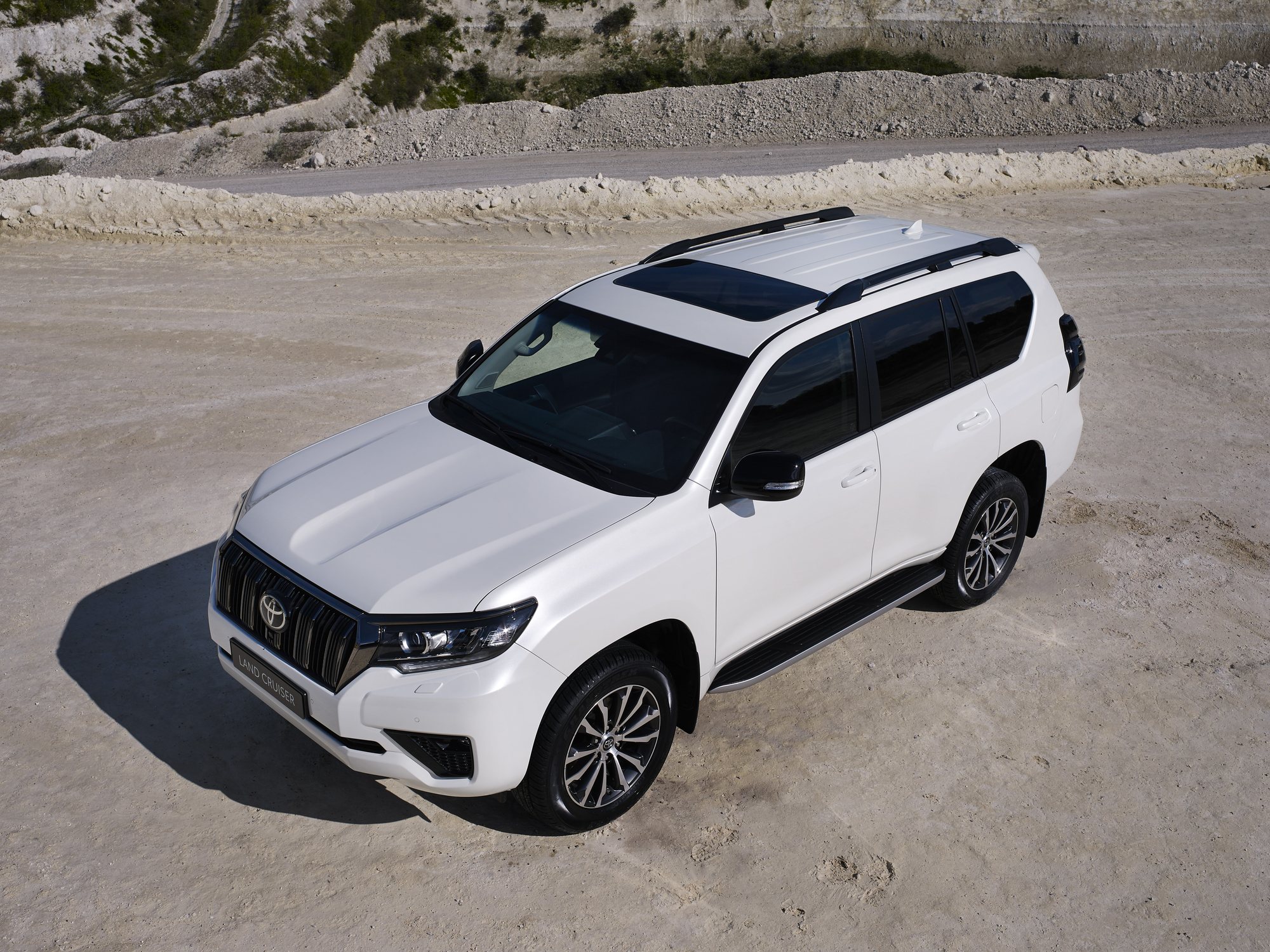 Toyota Land Cruiser Prado 2018, photo 3